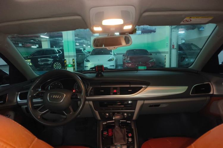 Used Audi A6L 2014 30 FSI Technology Model Center Console