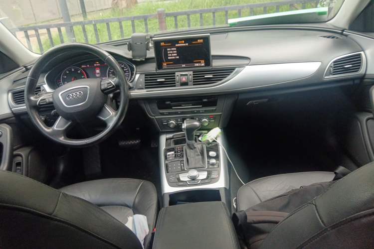 Used Audi A6L 2014 TFSI Standard Model Center Console
