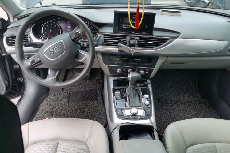 Used Audi A6L 2014 TFSI Standard Model Center Console
