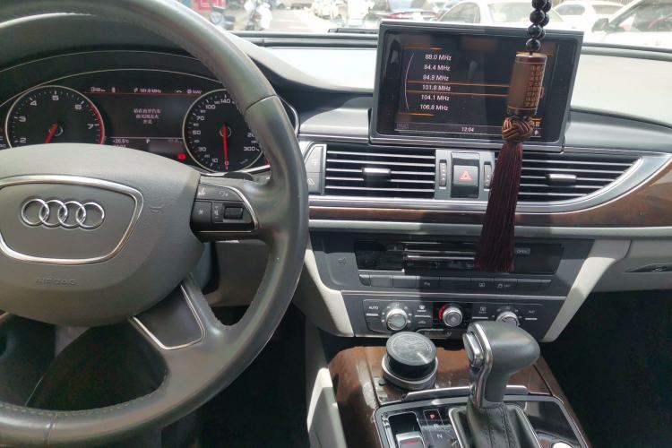 Used Audi A6L 2014 TFSI Standard Model Center Console