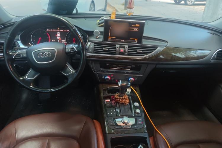 Used Audi A6L 2014 TFSI Comfort Model Center Console