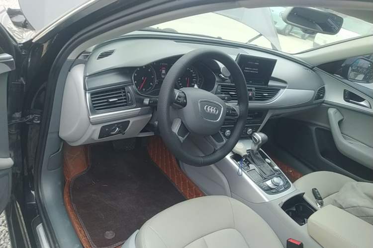 Used Audi A6L 2014 TFSI Standard Model Center Console