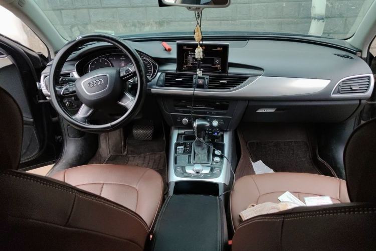 Used Audi A6L 2014 30 FSI Technology Model Center Console