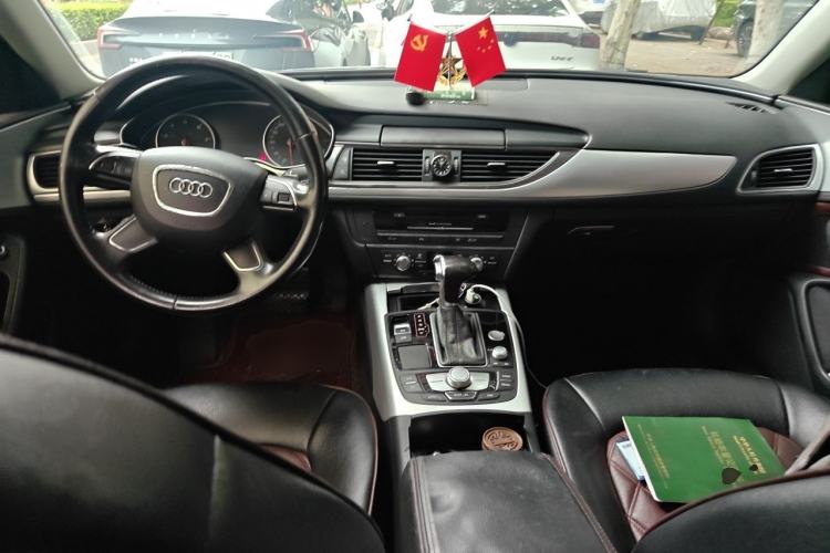 Used Audi A6L 2014 30 FSI Technology Model Center Console