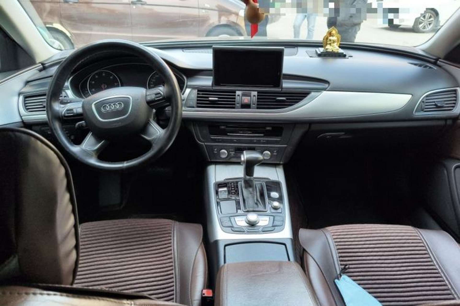 Used Audi A6L 2014 TFSI Comfort Model Center Console