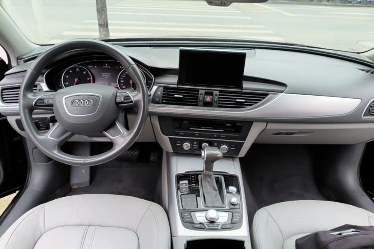 Used Audi A6L 2014 TFSI Standard Model Center Console