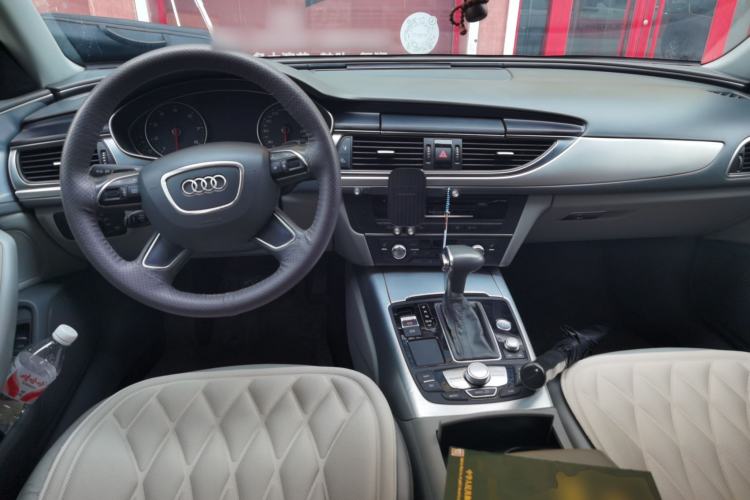 Used Audi A6L 2014 TFSI Comfort Model Center Console