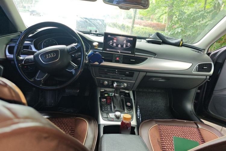 Used Audi A6L 2014 30 FSI Technology Model Center Console