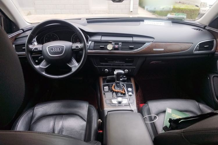 Used Audi A6L 2014 50 TFSI quattro Luxury Model Center Console