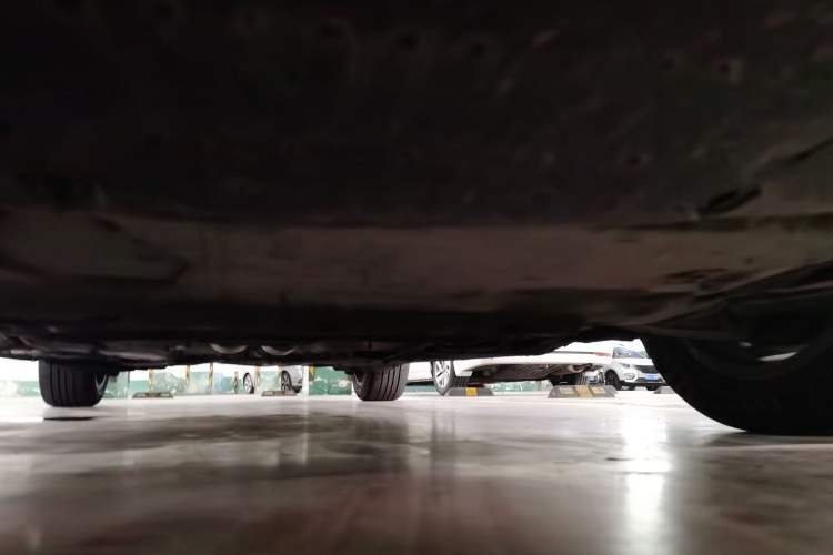 Used Audi A6L 2014 30 FSI Comfort Model Chassis Front