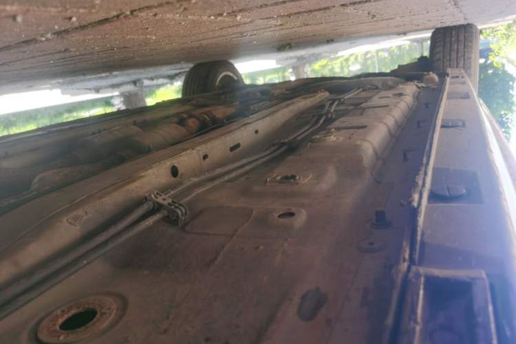 Used Audi A6L 2014 30 FSI Comfort Model Chassis Front Right