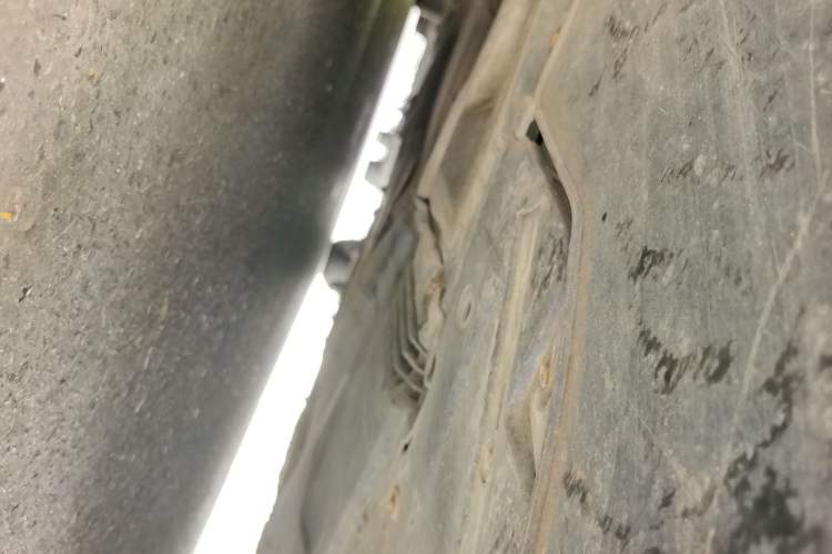 Used Audi A6L 2014 30 FSI Comfort Model Chassis Front Right