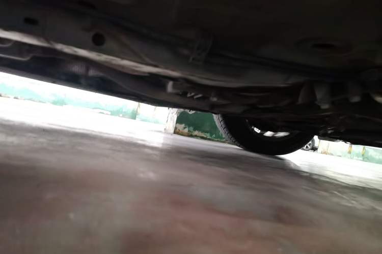Used Audi A6L 2014 30 FSI Comfort Model Chassis Front Right
