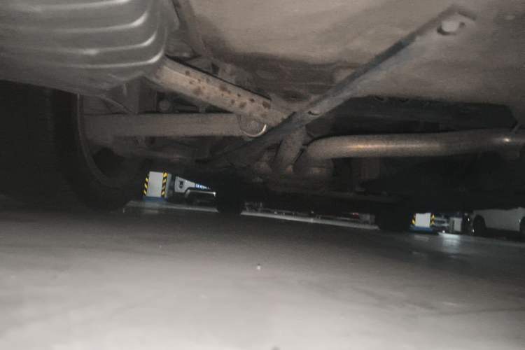 Used Audi A6L 2014 TFSI Standard Model Chassis Rear Left
