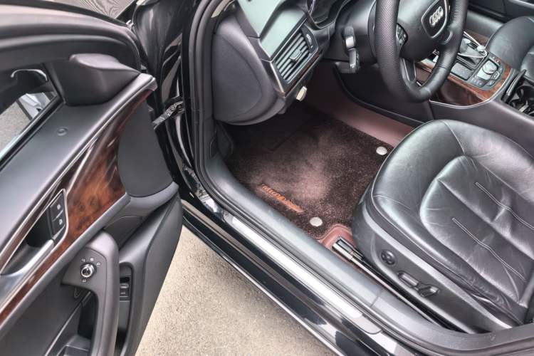 Used Audi A6L 2014 30 FSI Comfort Model Driver Seat