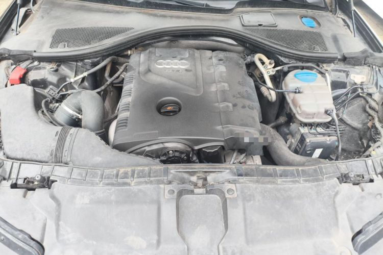 Used Audi A6L 2014 TFSI Standard Model Engine Bay