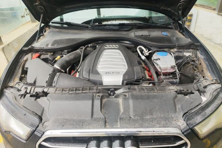 Used Audi A6L 2014 30 FSI Technology Model Engine Bay
