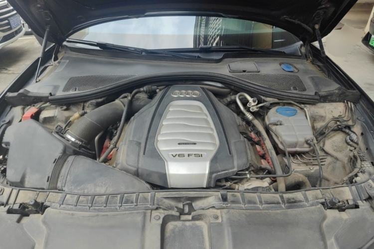 Used Audi A6L 2014 30 FSI Comfort Model Engine Bay