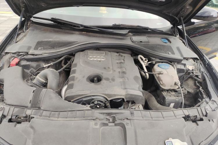 Used Audi A6L 2014 TFSI Standard Model Engine Bay