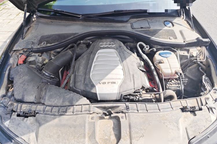 Used Audi A6L 2014 30 FSI Comfort Model Engine Bay
