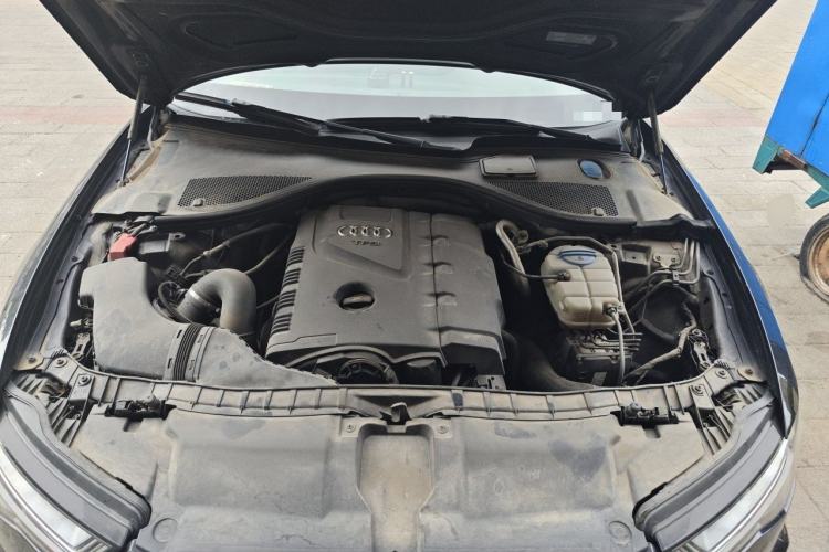 Used Audi A6L 2014 TFSI Standard Model Engine Bay