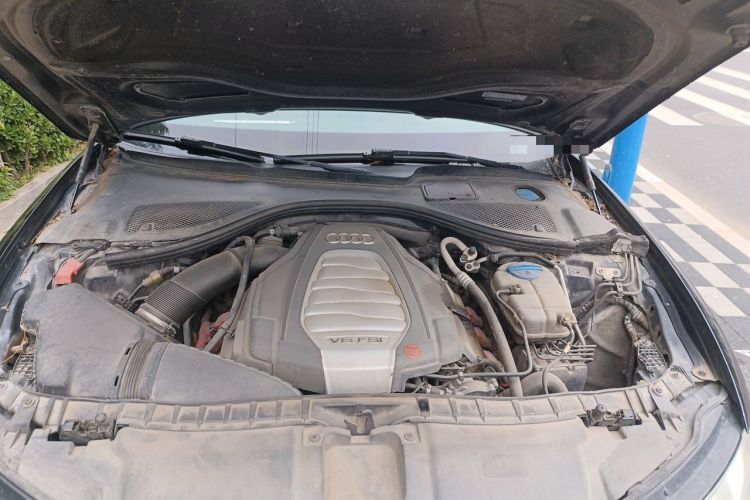 Used Audi A6L 2014 30 FSI Comfort Model Engine Bay