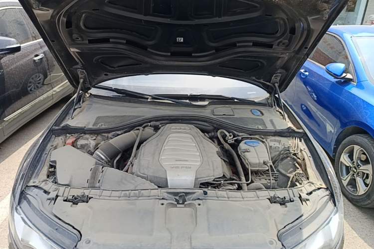 Used Audi A6L 2014 30 FSI Luxury Model Engine Bay