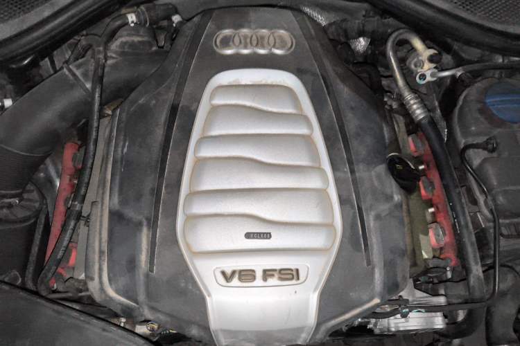 Used Audi A6L 2014 30 FSI Luxury Model Engine Bay