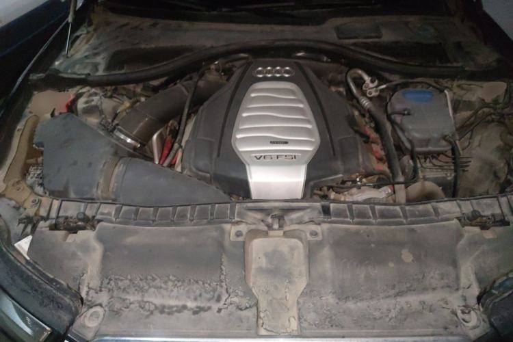Used Audi A6L 2014 30 FSI Comfort Model Engine Bay