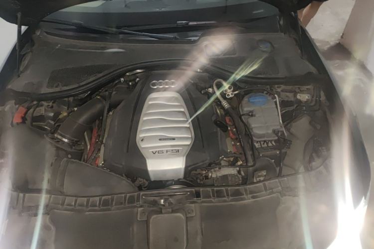 Used Audi A6L 2014 30 FSI Luxury Model Engine Bay