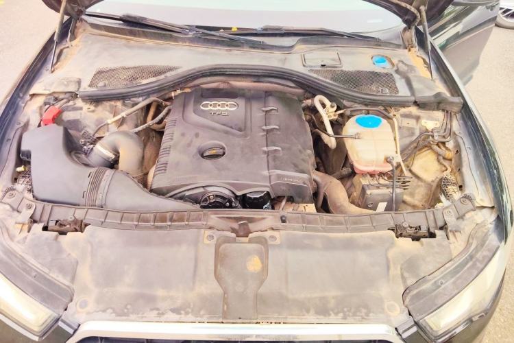 Used Audi A6L 2014 TFSI Standard Model Engine Bay