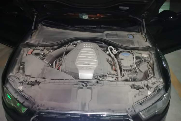 Used Audi A6L 2014 30 FSI Technology Model Engine Bay
