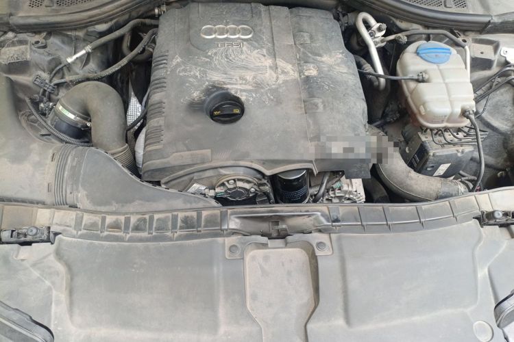 Used Audi A6L 2014 TFSI Standard Model Engine Bay