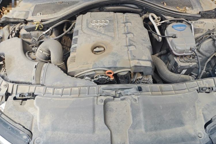 Used Audi A6L 2014 TFSI Standard Model Engine Bay