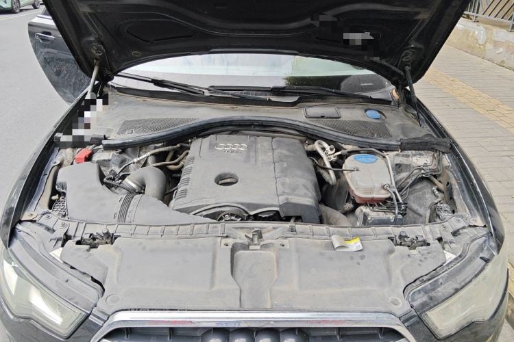 Used Audi A6L 2014 TFSI Standard Model Engine Bay