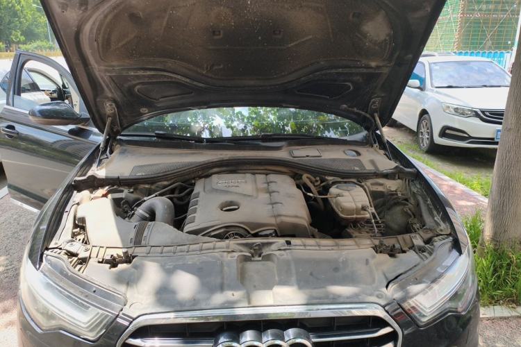 Used Audi A6L 2014 TFSI Standard Model Engine Bay