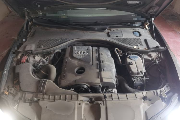 Used Audi A6L 2014 TFSI Standard Model Engine Bay