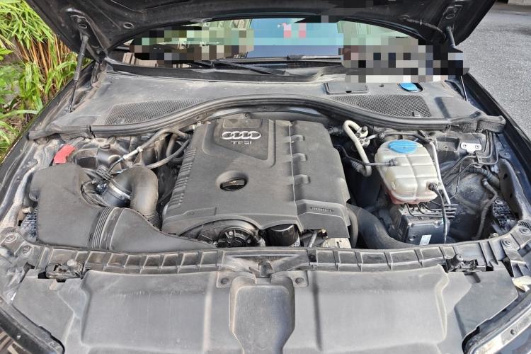 Used Audi A6L 2014 TFSI Standard Model Engine Bay