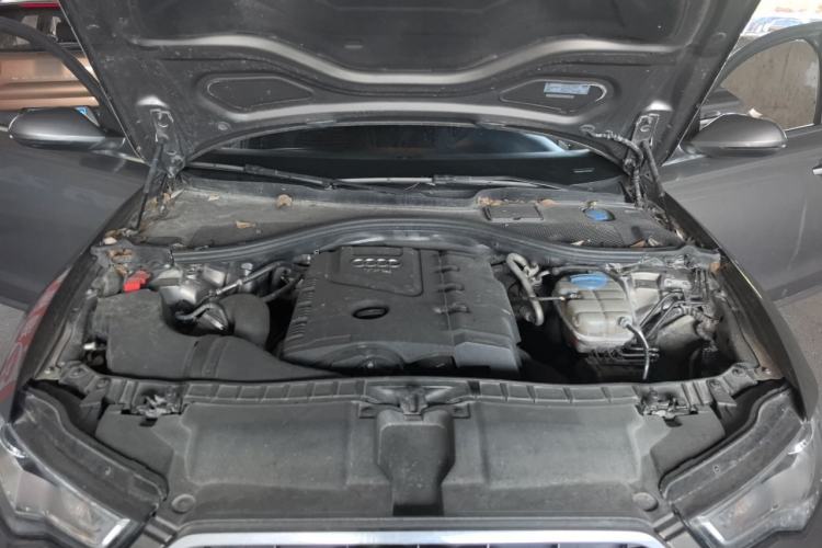 Used Audi A6L 2014 TFSI Standard Model Engine Bay