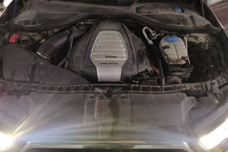 Used Audi A6L 2014 30 FSI Comfort Model Engine Bay