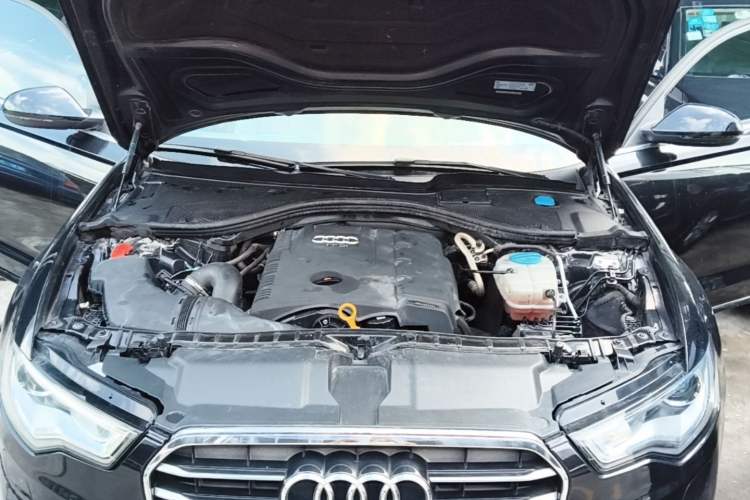 Used Audi A6L 2014 TFSI Standard Model Engine Bay