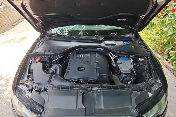 Used Audi A6L 2014 TFSI Standard Model Engine Bay