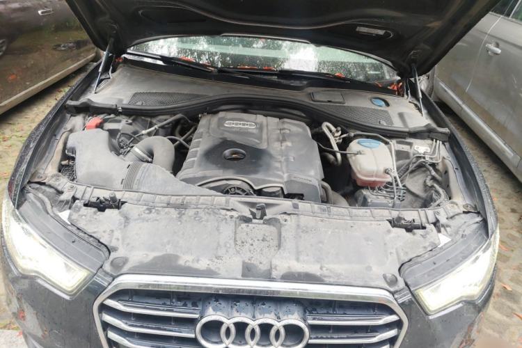 Used Audi A6L 2014 TFSI Standard Model Engine Bay