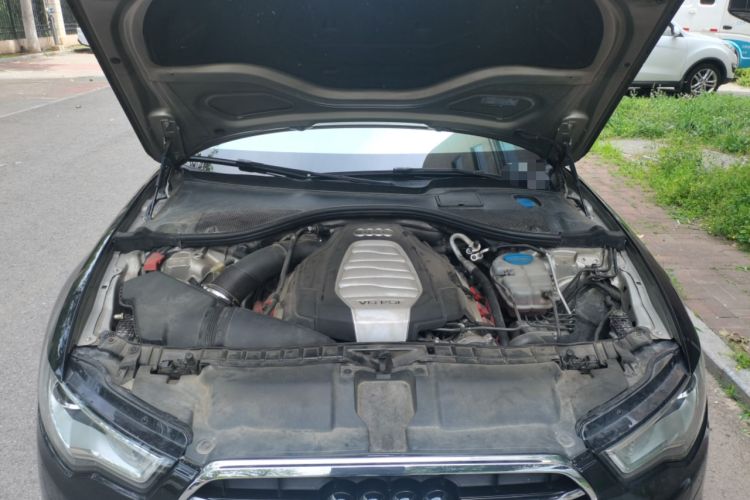 Used Audi A6L 2014 30 FSI Comfort Model Engine Bay