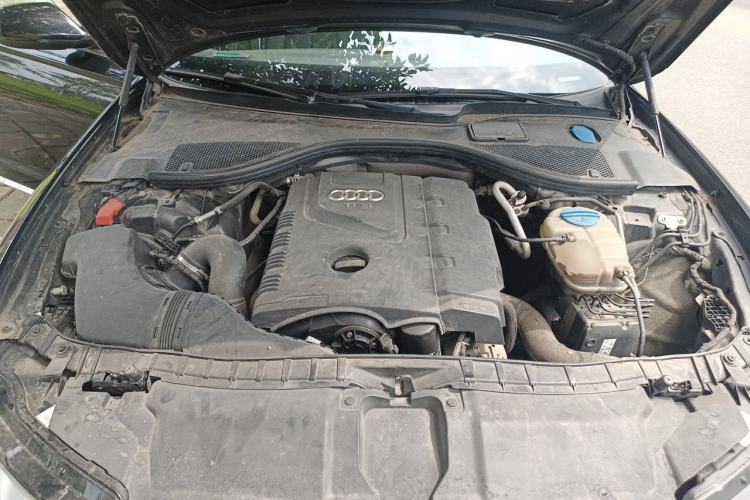 Used Audi A6L 2014 TFSI Standard Model Engine Bay