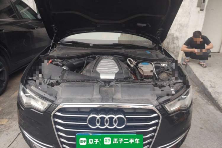 Used Audi A6L 2014 30 FSI Comfort Model Engine Bay