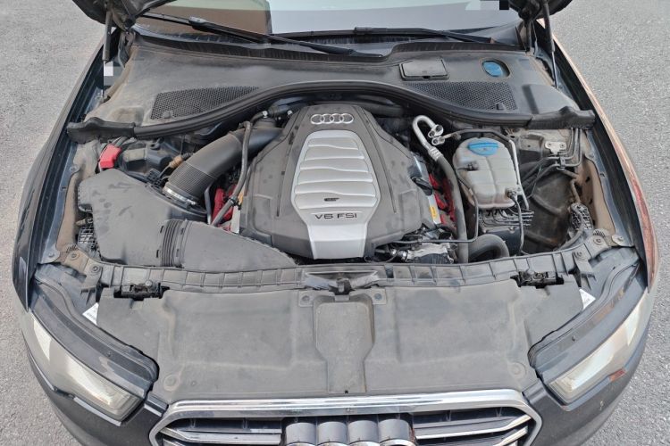Used Audi A6L 2014 30 FSI Comfort Model Engine Bay