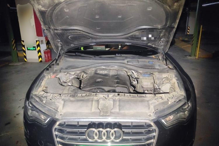 Used Audi A6L 2014 TFSI Standard Model Engine Bay