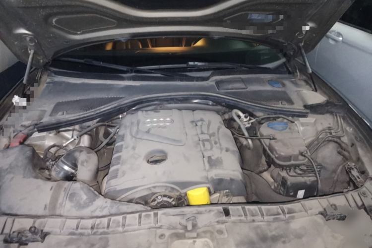 Used Audi A6L 2014 TFSI Standard Model Engine Bay