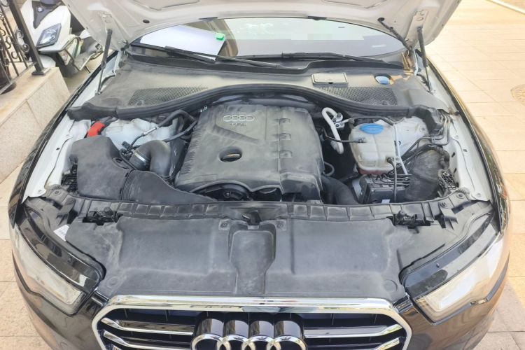 Used Audi A6L 2014 TFSI Standard Model Engine Bay